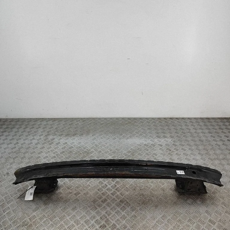 Aizmugurējā bufera šķērssija A2136400600