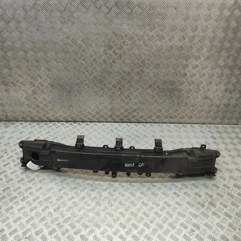 Aizmugurējā bufera šķērssija 86630D7000