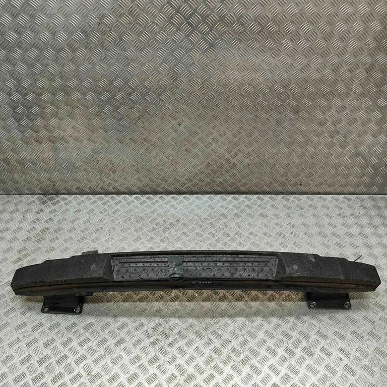 Rear bumper cross member – Volkswagen Phaeton (2002-2016)