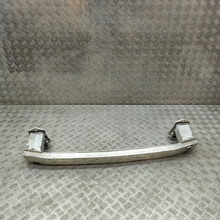 Rear bumper cross member 7428021