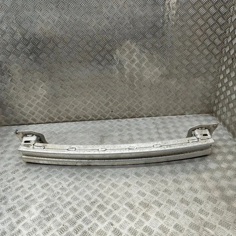 Aizmugurējā bufera šķērssija BJ3217906AC