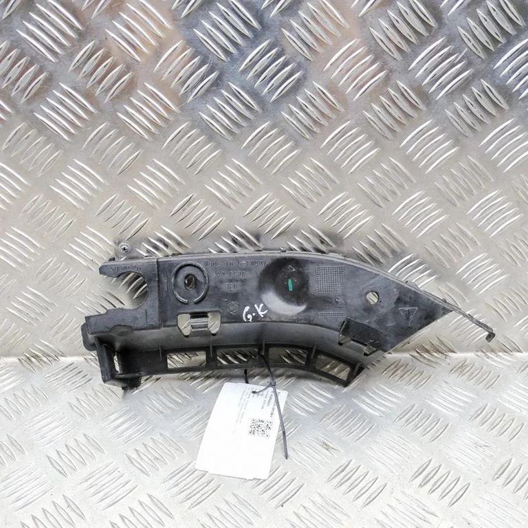 Rear bumper mounting bracket 971807253