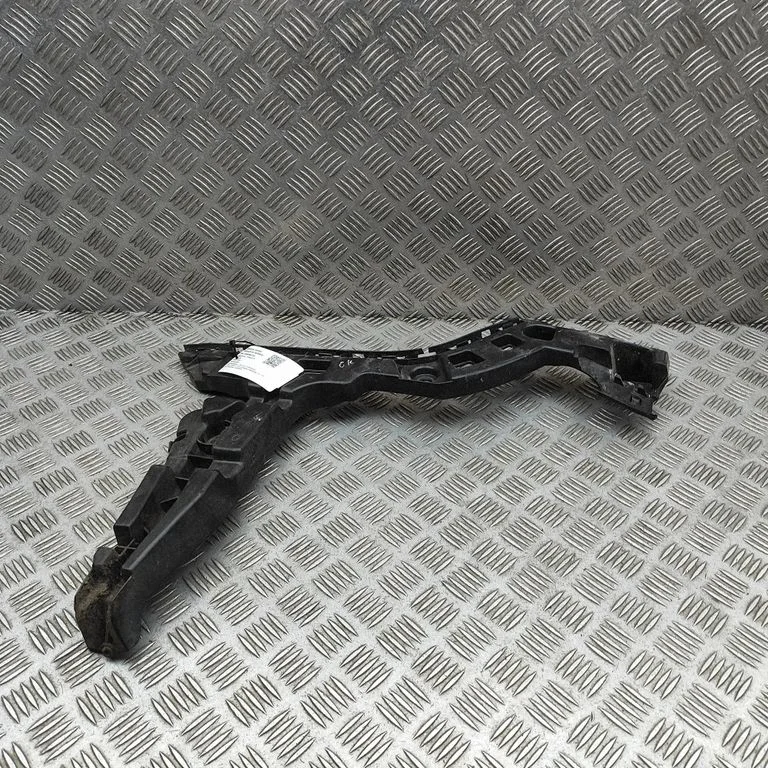 Rear bumper mounting bracket 5H9807393D