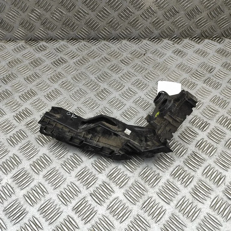Rear bumper mounting bracket 5H9807393C