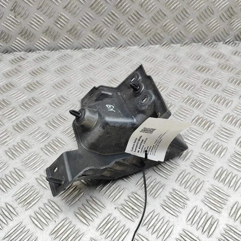 Aizmugurējā bufera turētājs 850451800R