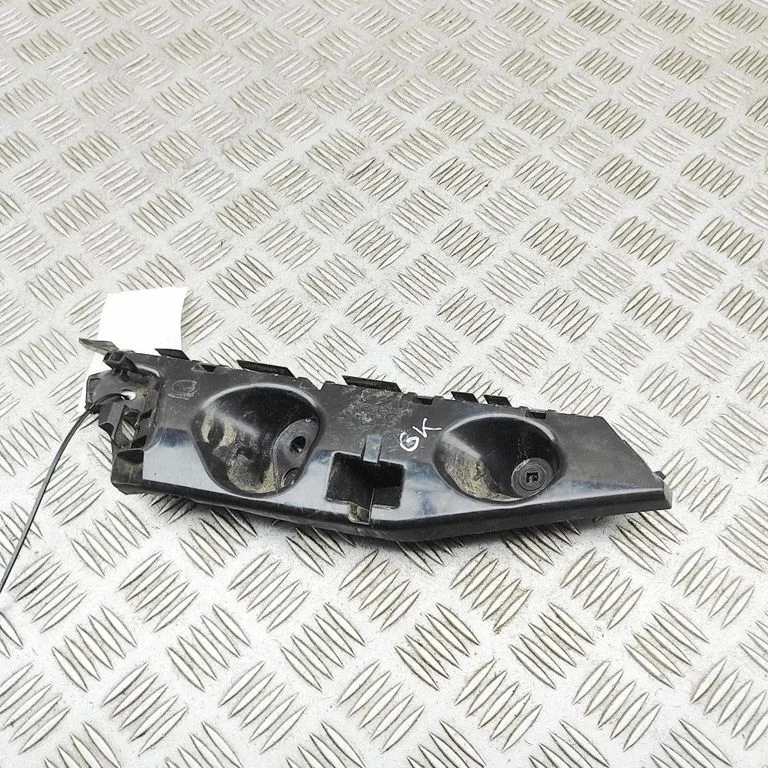 Rear bumper mounting bracket N243502J1