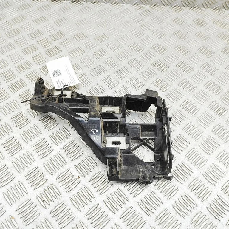 Aizmugurējā bufera turētājs A2138851765