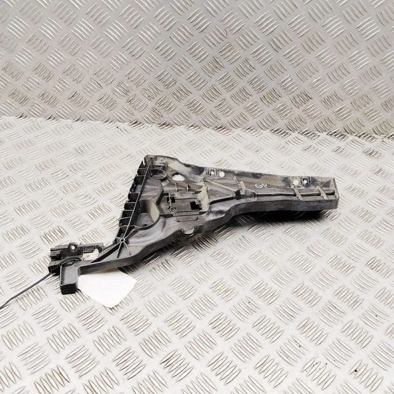 Mocowanie zderzaka tylnego 8Y4807378