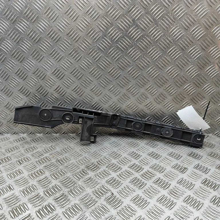 Aizmugurējā bufera turētājs 3W3807861D