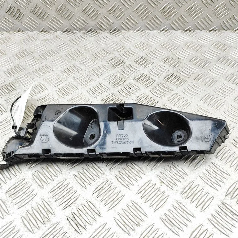 Rear bumper mounting bracket N243502H1