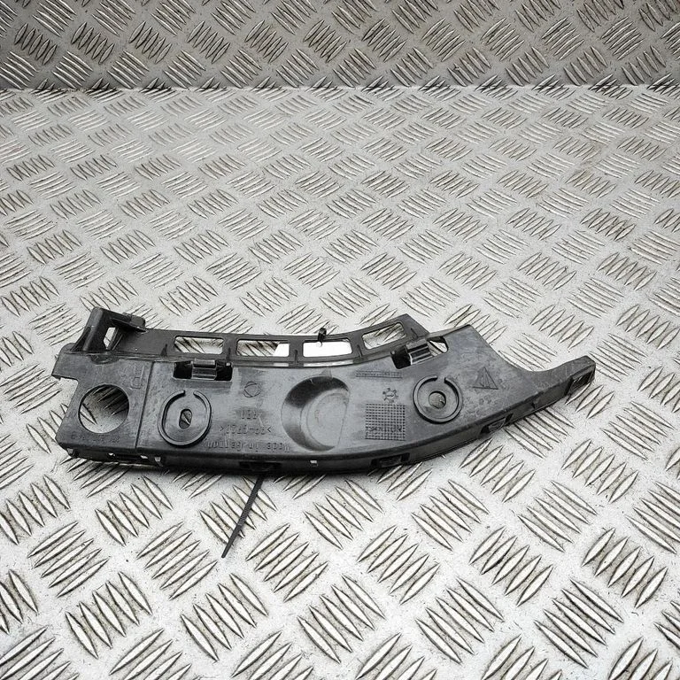 Rear bumper mounting bracket 971807254B