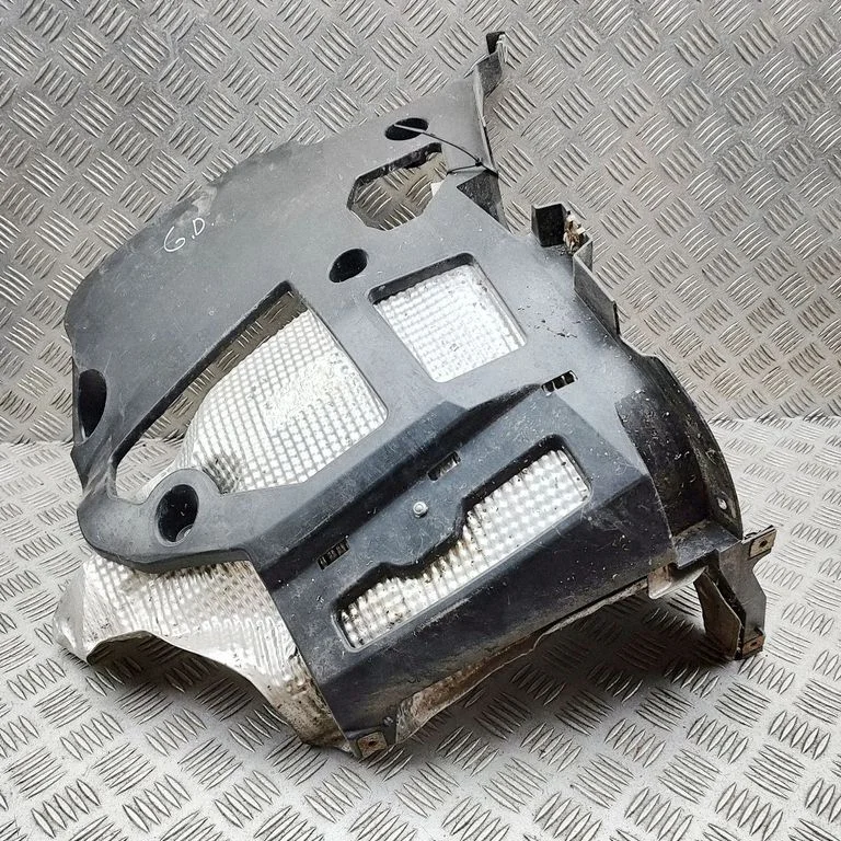 Rear bumper mounting bracket 971807454B