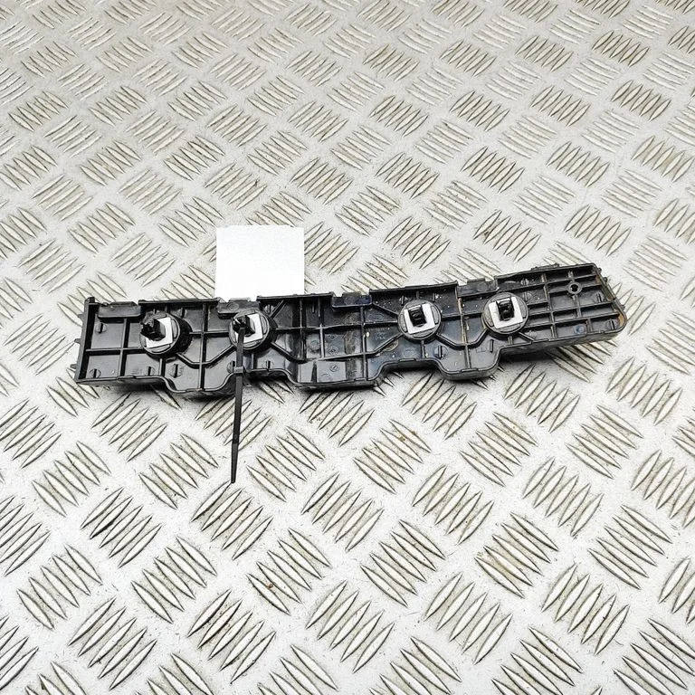 Rear bumper mounting bracket SC2E2804311
