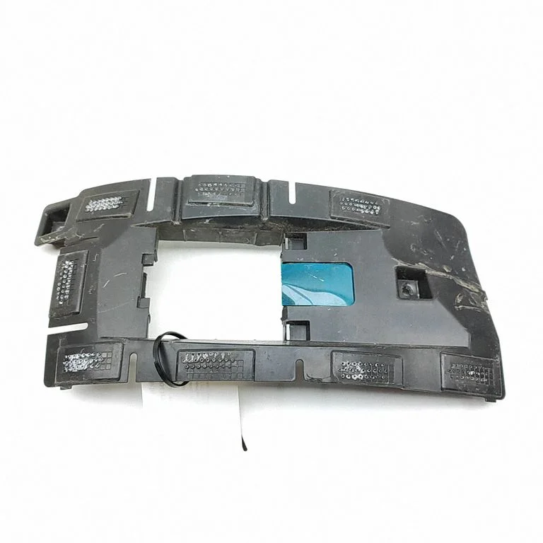 Rear bumper mounting bracket 31663707