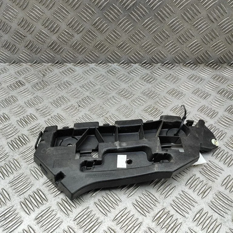 Aizmugurējā bufera turētājs 9Y0807406B