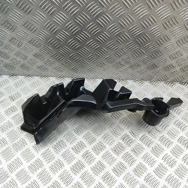 Aizmugurējā bufera turētājs 5LE807393A
