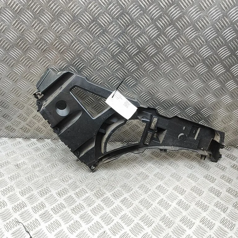 Aizmugurējā bufera turētājs 9839884880