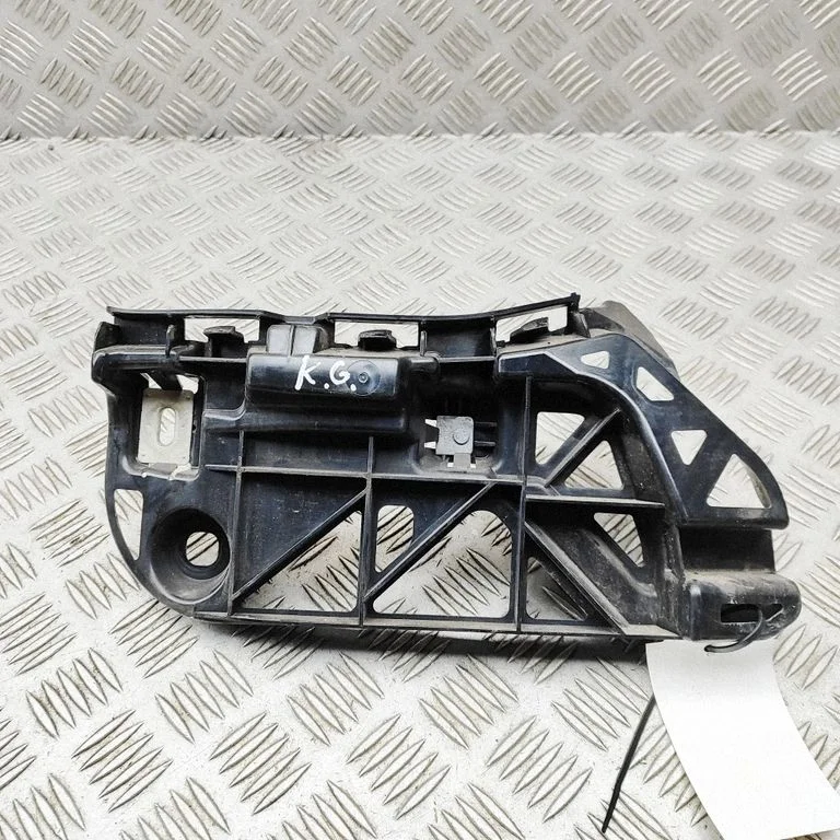 Aizmugurējā bufera turētājs A2578805400