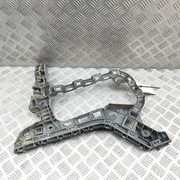 Aizmugurējā bufera turētājs 3G5807376