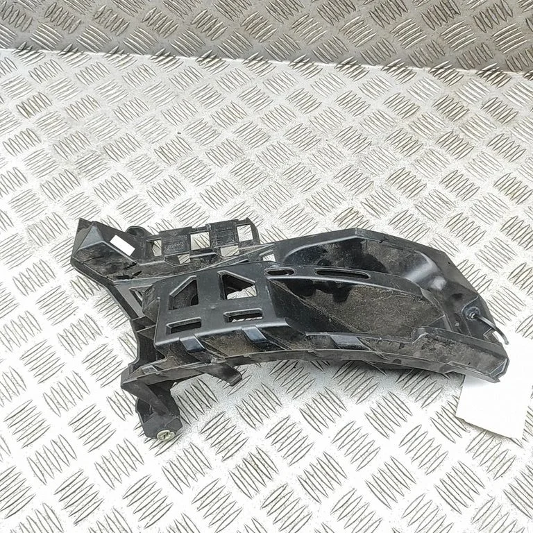 Aizmugurējā bufera turētājs 95B807571B