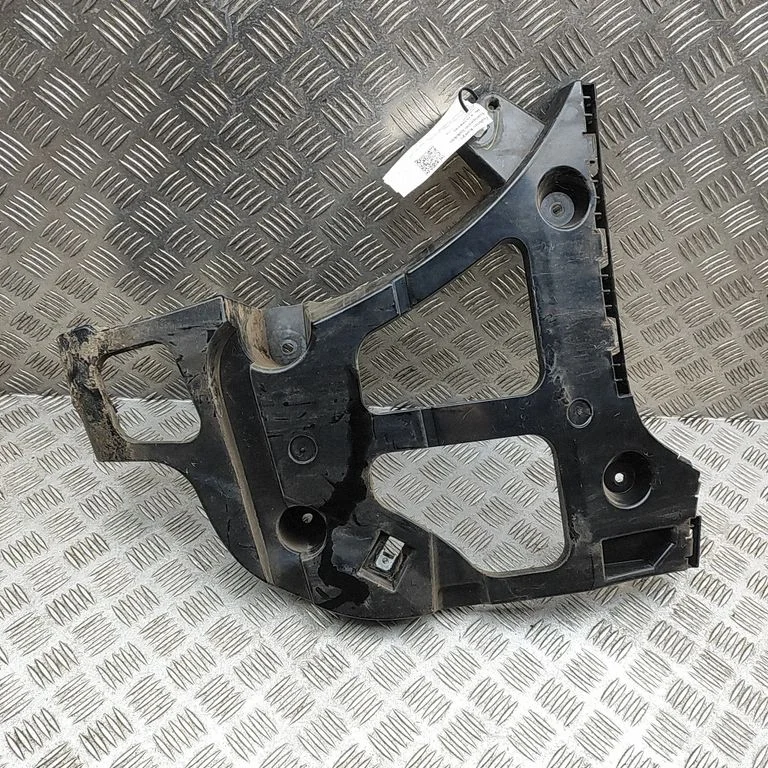 Aizmugurējā bufera turētājs 7227757