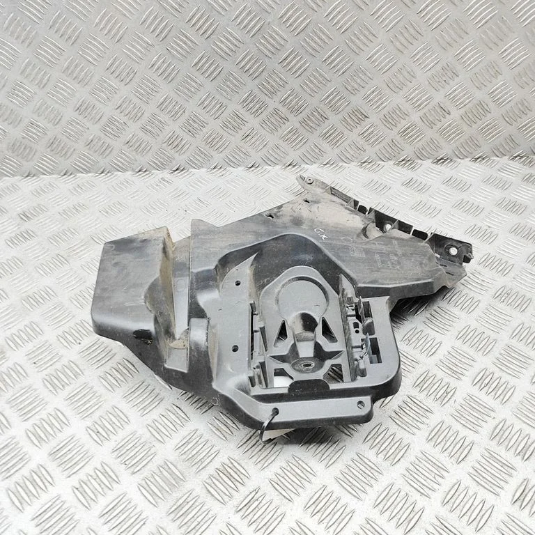 Aizmugurējā bufera turētājs 31395103