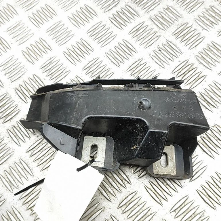 Rear bumper mounting bracket – Mercedes-Benz GLC-Class C253 (2016-)