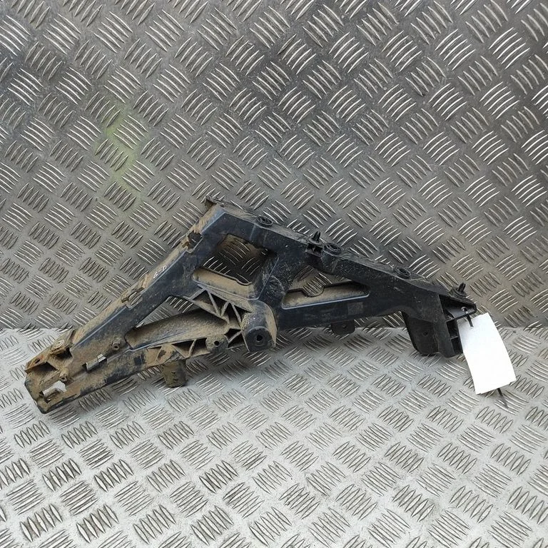 Aizmugurējā bufera turētājs GX7317A881AC