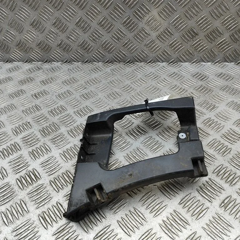 Aizmugurējā bufera turētājs 9810216480
