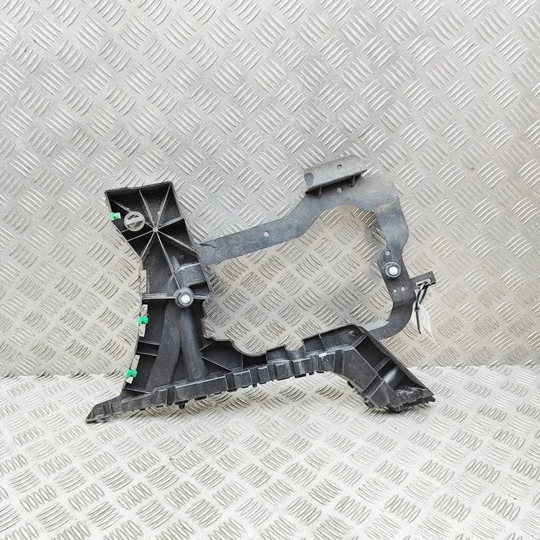 Aizmugurējā bufera turētājs 31425065