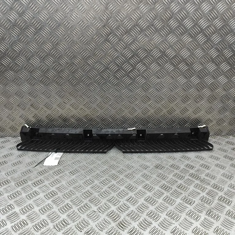 Rear bumper mounting bracket – Volkswagen e-Golf (2014-)