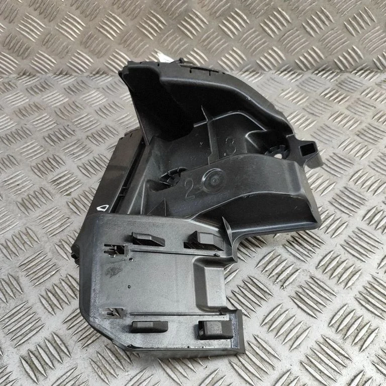 Rear bumper mounting bracket 4KE807366 – Audi RS Q8 (2019-)
