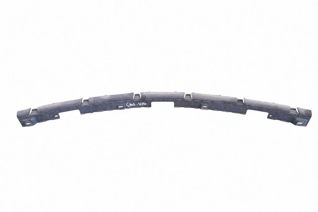 Rear bumper mounting bracket 7L5807863C