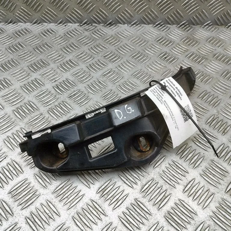 Rear bumper mounting bracket A2078851065