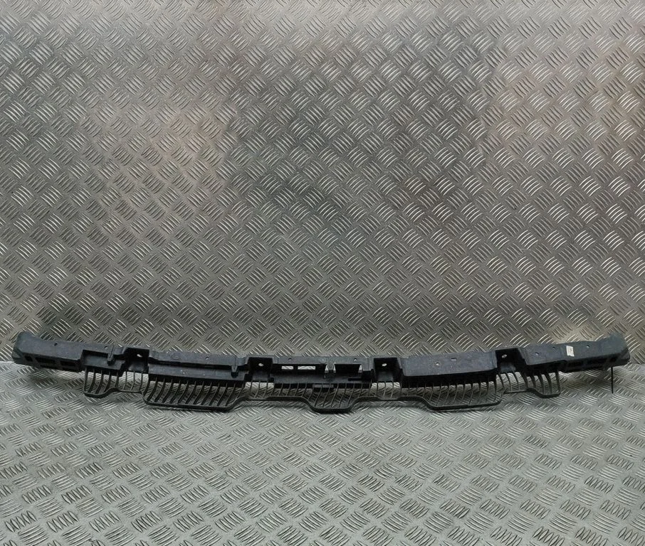 Rear bumper mounting bracket 5G6807863C