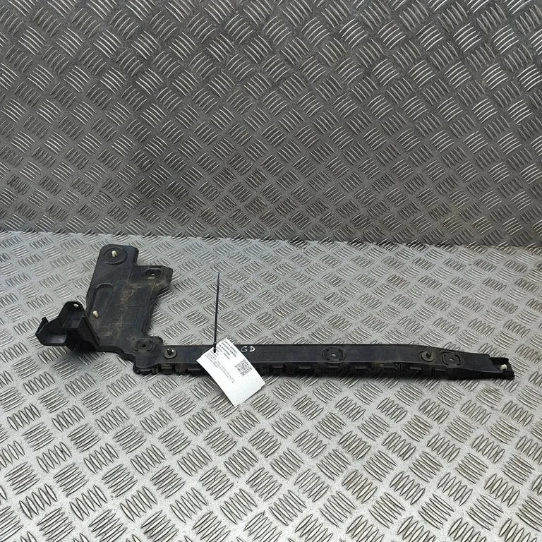 Mocowanie zderzaka tylnego BK3117A881AE