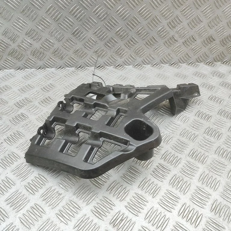 Rear bumper mounting bracket 9825853980