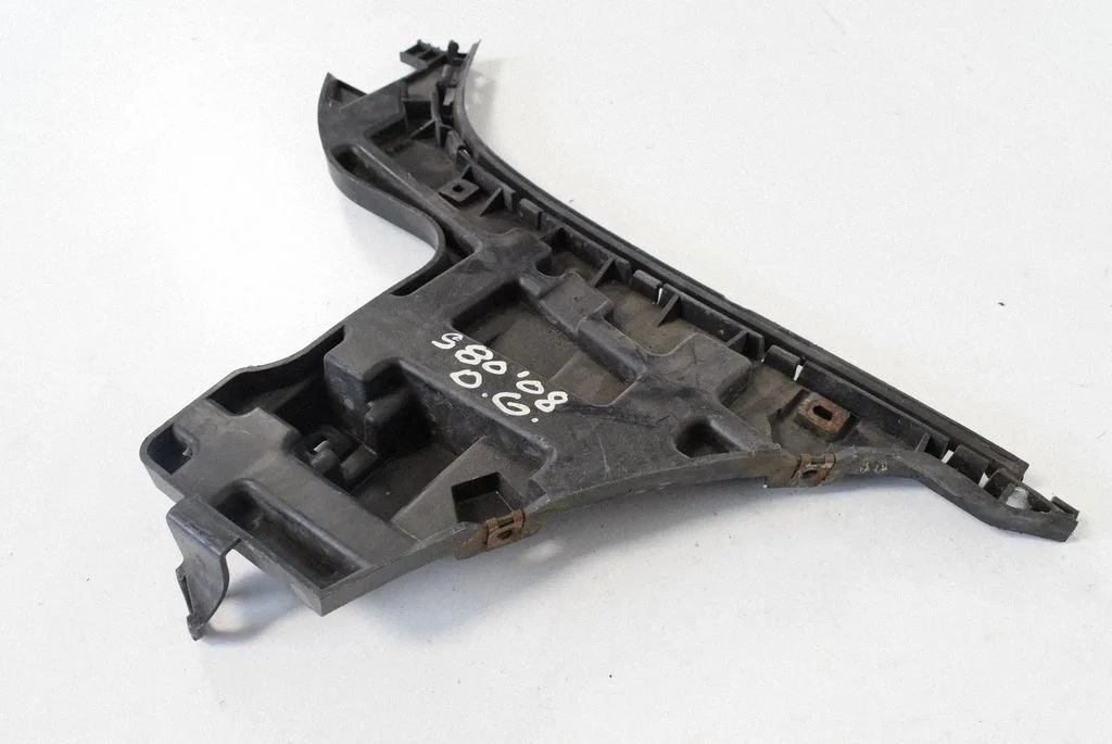 Rear bumper mounting bracket – Volvo S80 (2007-2013)