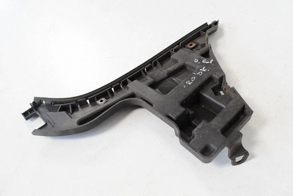 Rear bumper mounting bracket – Volvo S80 (2007-2013)