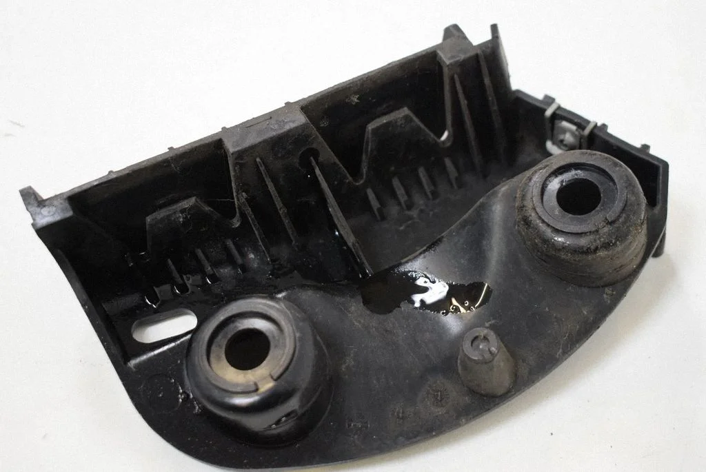 Rear bumper mounting bracket – BMW 3 Series E90 E91 (2005-2012)