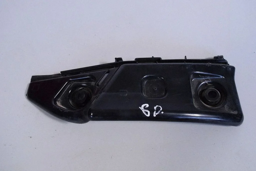 Aizmugurējā bufera turētājs – Mercedes-Benz A klase W176 (2012-2018)