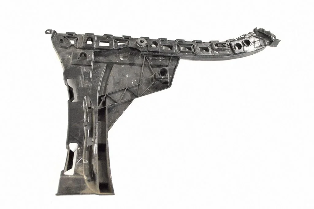 Rear bumper mounting bracket – Mercedes-Benz E-Class W213 (2016-)