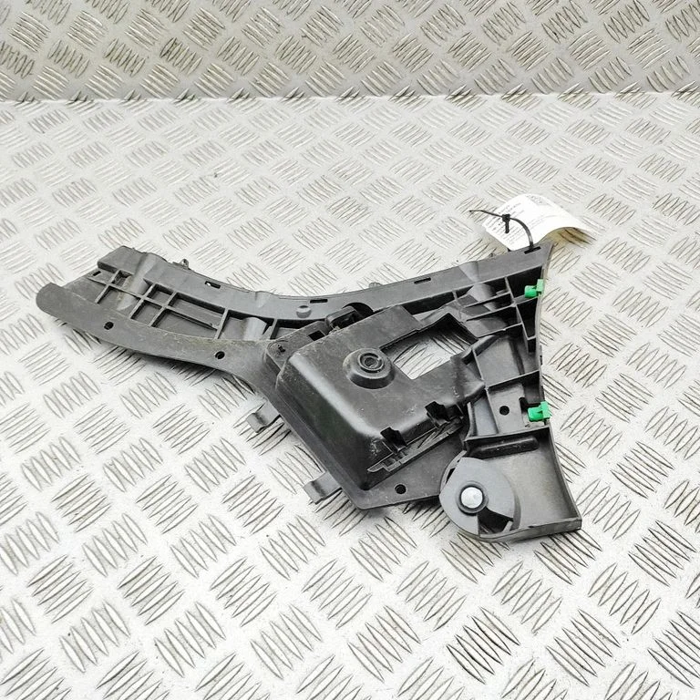 Aizmugurējā bufera turētājs – Volvo XC60 (2014-2016)