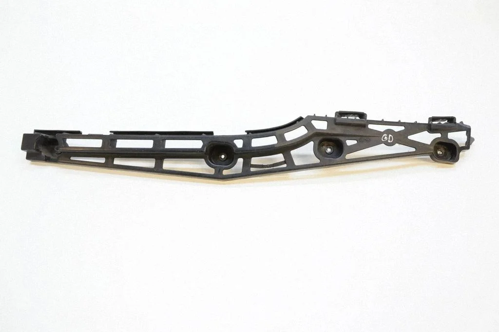 Rear bumper mounting bracket 13238838