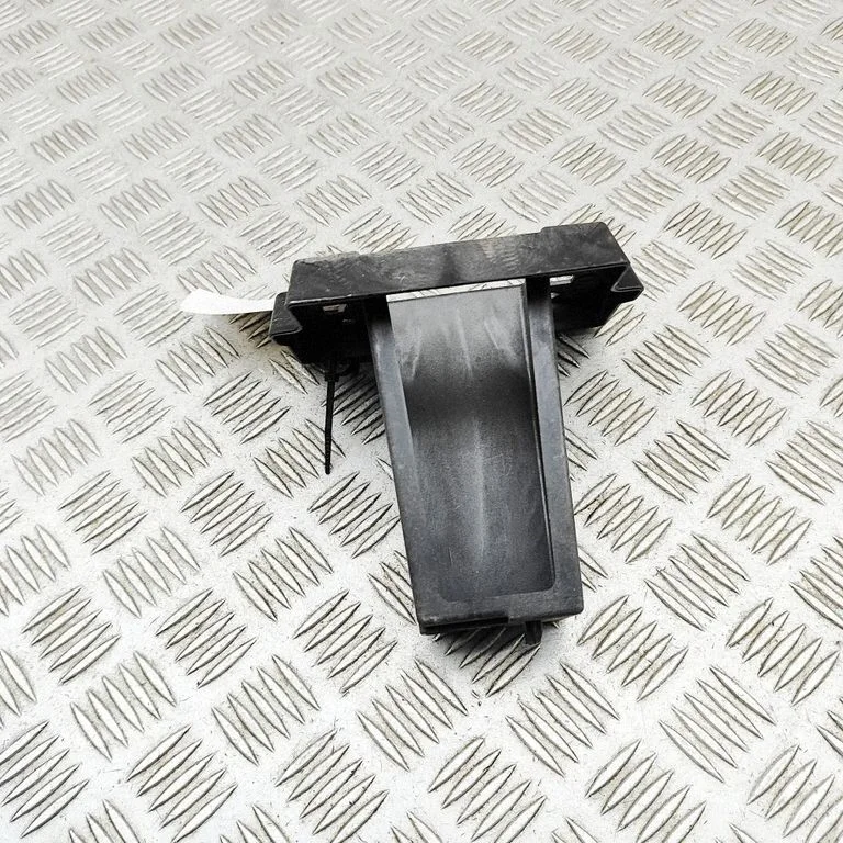 Aizmugurējā bufera turētājs KBB3502R1