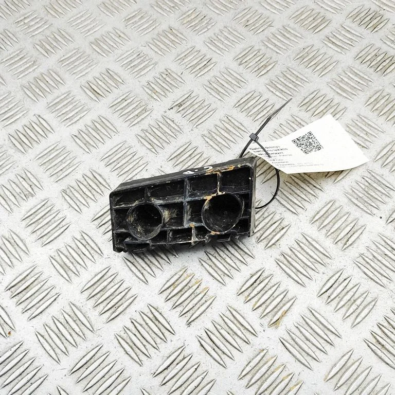Aizmugurējā bufera turētājs SC2E2804421