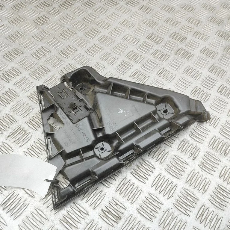 Rear bumper mounting bracket 5LJ807393B