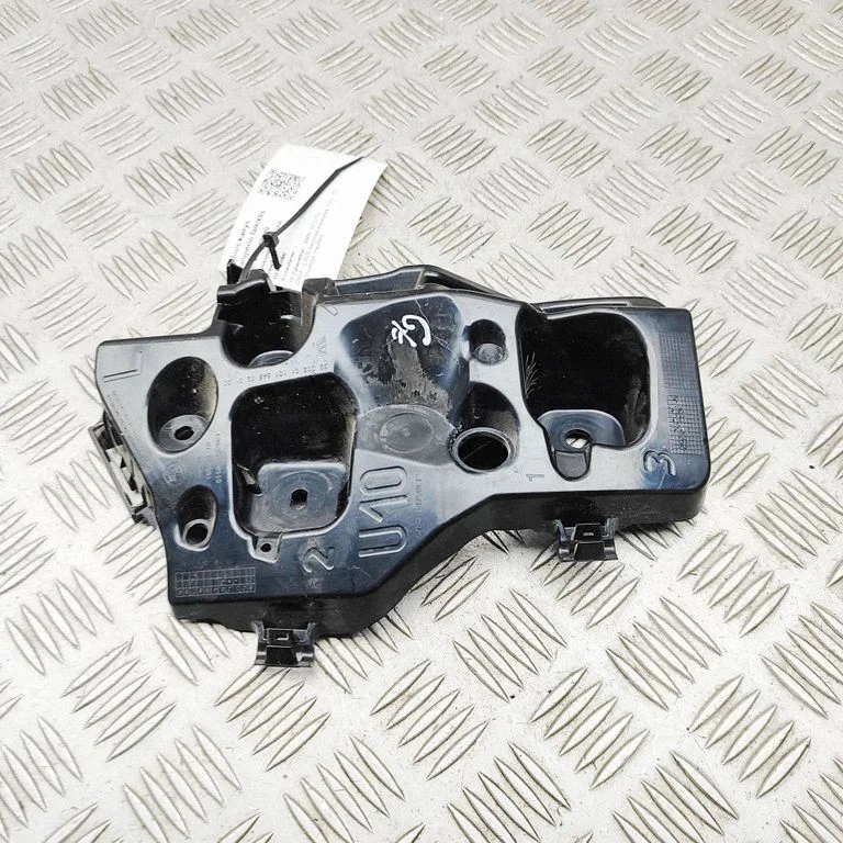 Rear bumper mounting bracket 5A329C1