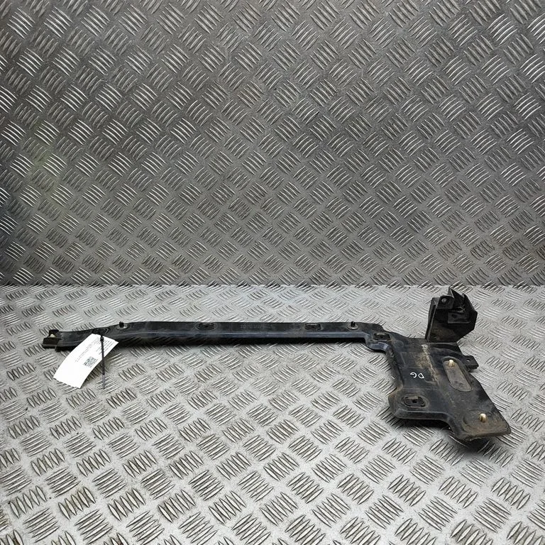 Rear bumper mounting bracket BK3117A881AE