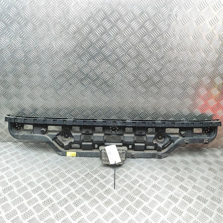 Aizmugurējā bufera turētājs – BMW X6 G06 (2019-)